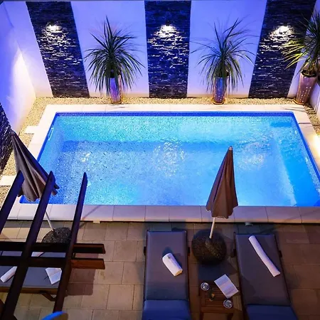 Апартаменти In - Riviera 44076 Задар